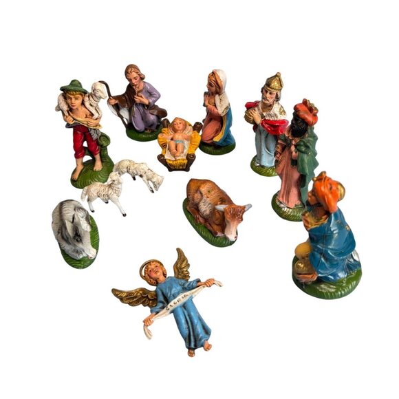 Mid-Century 12 Piece Italian Plastic Nativity Set With Original Box 3 1/2" - Picture 3 of 7